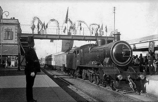 قطارات المحروسة قبل 111 عام ا العمدة صمام أمان وسلامة السكك الحديد صور بوابة الأهرام