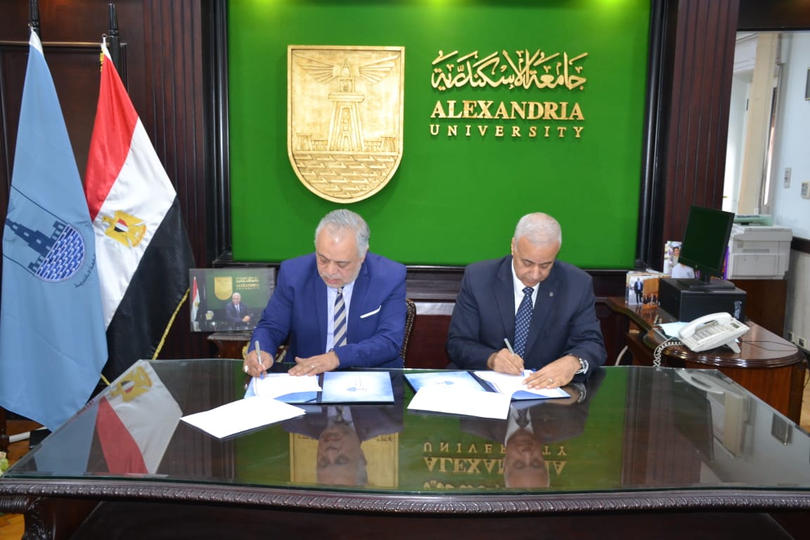 اتفاقية تعاون بين جامعة الإسكندرية وأكاديمية الفنون للتبادل الأكاديمي والعلمي   صور - 