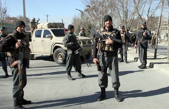 القوات الأفغانية تعتقل 6 أشخاص بتهمة تجنيد أعضاء لتنظيم داعش 
