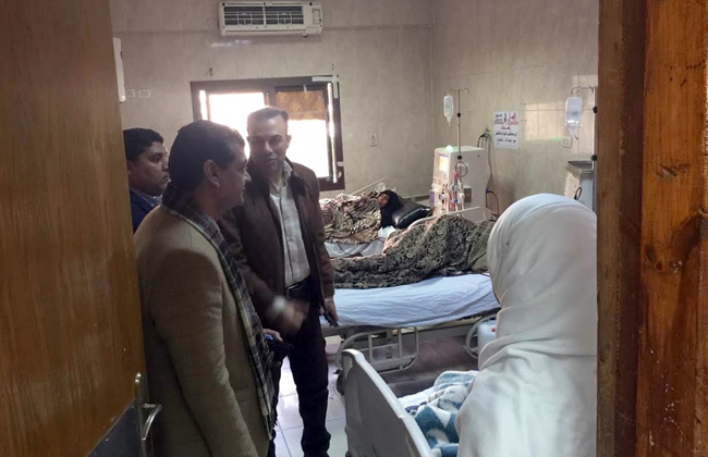 وكيل صحة الأقصر في جولة لمستشفى القرنة يحذر من غياب الأطباء والتمريض  صور - 