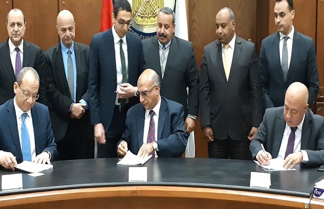 البترول : توقيع عقد ائتلاف بنكي الأهلي المصري والكويت الوطني للقيام بدور المستشار المالي لمشروع  انوبك  