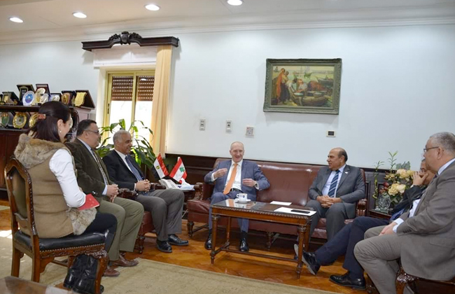 رئيس جامعة الإسكندرية يستقبل القنصل اللبناني لبحث تعزيز العلاقات الأكاديمية  صور - 