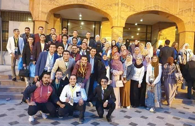 طلاب كلية أسنان الأزهر يحصدون المركز الأول على مستوى جامعات مصر - 