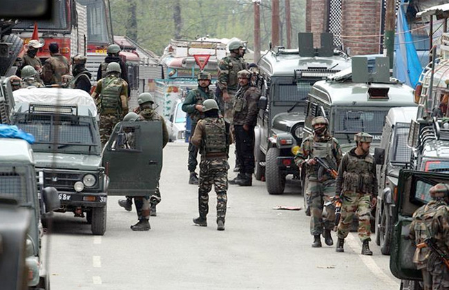 الهند: مقتل 4 مسلحين في اشتباكات مع قوات الأمن في كشمير - 
