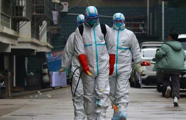 الصين تسجل 121 وفاة جديدة وأكثر من 5 آلاف إصابة بفيروس كورونا - 