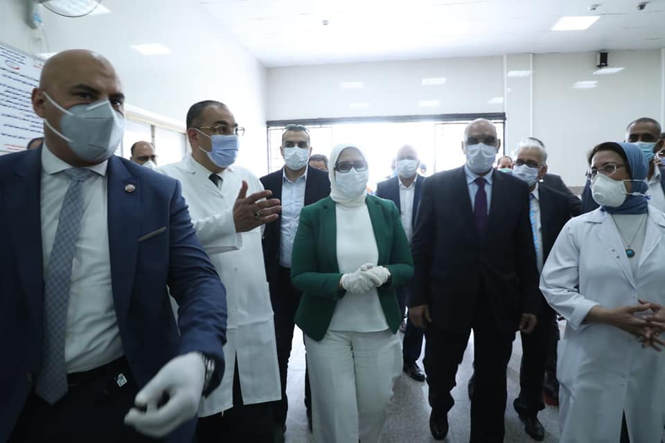 وزيرة الصحة تتفقد مستشفى جمال عبدالناصر بالإسكندرية وتشيد بالخدمات المقدمة للمرضى صور بوابة الأهرام