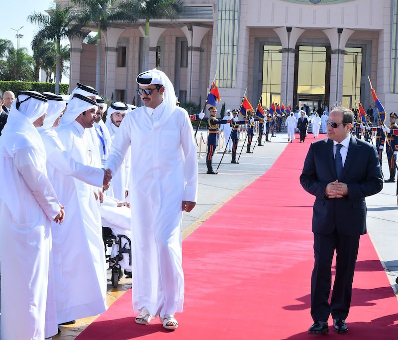الرئيس-السيسي-يودع-أمير-قطر-عقب-انتهاء-القمة-المصرية-القطرية-بالقاهرة