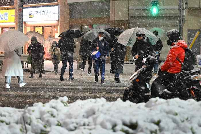 الثلوج-تغطي-مدينة-كاناجاوا-في-اليابان