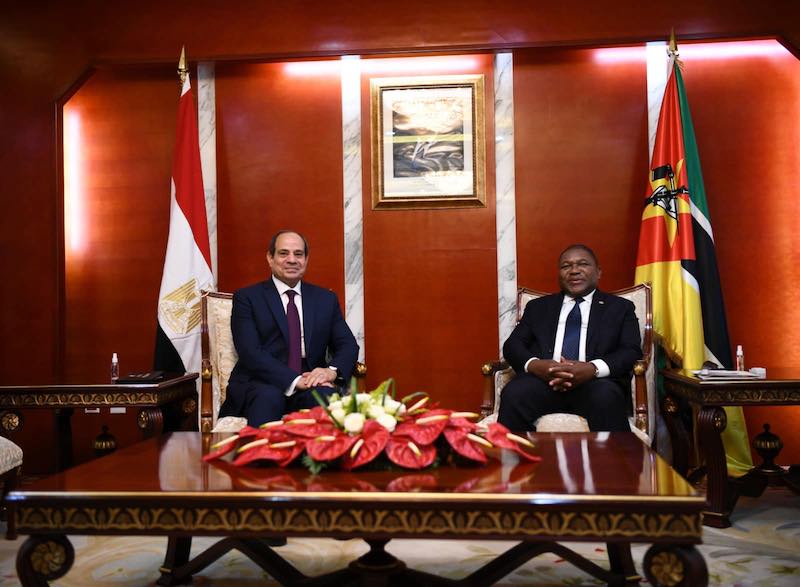  الرئيس السيسي يصل إلي العاصمة مابوتو ويلتقي نظيره الموزمبيقي