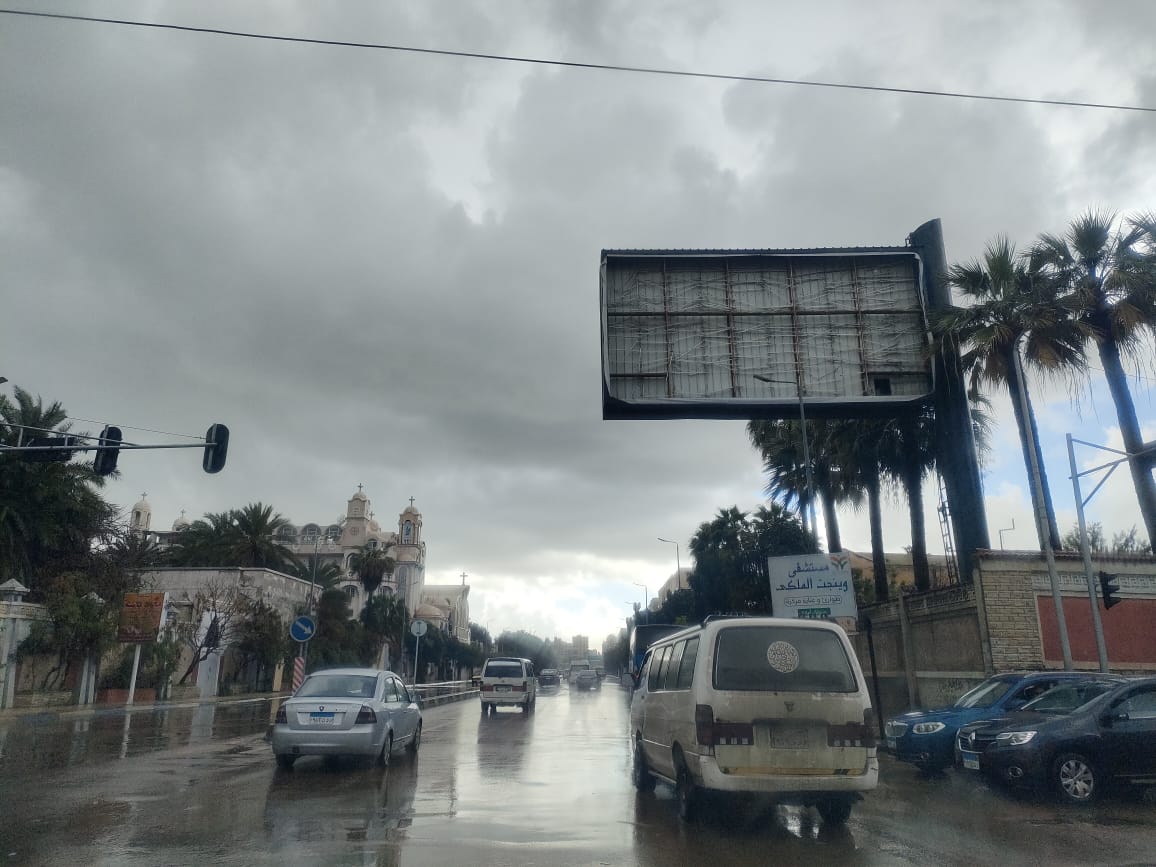 أمطار غزيرة تضرب الإسكندرية في ثاني أيام نوة  الشمس الصغرى 