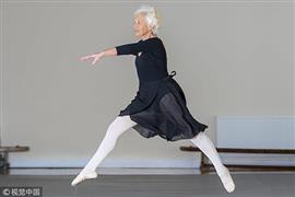  أقدم راقصة باليه في المملكة المتحدة تحصل على أعلى درجة من الأكاديمية الملكية للرقص