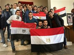  طلاب مصريون يسافرون 14 ساعة للمشاركة بالاستفتاء بموسكو