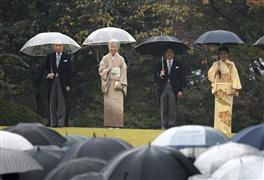 امبراطور اليابان يستعد للتنازل عن العرش بعد حكم دام 30 عاما