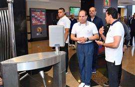 الرئيس السيسي يزور المنتخب الوطني لكرة القدم