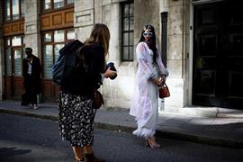 أبرز إطلالات الشارع خلال أسبوع الموضة في لندن