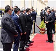 الرئيس السيسي يتقدم الجنازة العسكرية للفريق العصار    