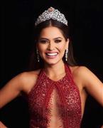 تتويج المكسيكية أندريا ميزا بلقب ملكة جمال الكون لعام 2021