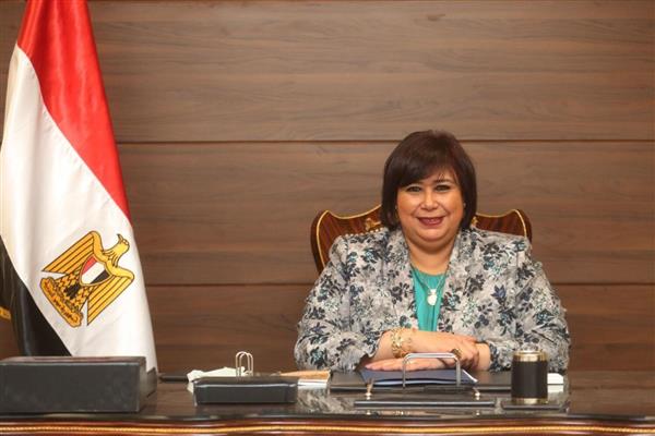 وزيرة الثقافة تعلن استئناف نقل عروض المتروبوليتان الأمريكية للأوبرا المصرية
