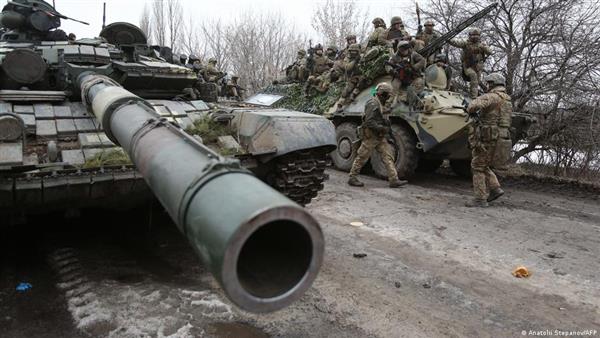 اشتعال المعارك في شرق أوكرانيا وبوتين يحذر من تمدد أطلسي في السويد وفنلندا