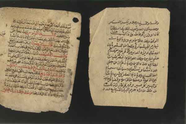 عائلات بقنا تكشف عن مخطوطات الأجداد في حروب منابع النيل - بوابة الأهرام