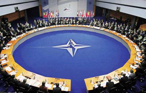 الناتو يعين لأول مرة رئيسًا لاستخبارات الحلف