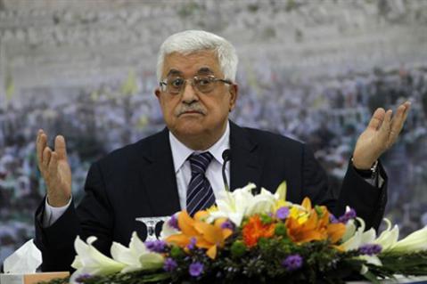 أبو مازن الحل بحوار فلسطيني إسرائيلي في القاهرة لإنهاء الأزمة