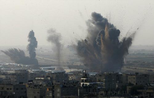 مقتل  فلسطينيين في غارة إسرائيلية شمال قطاع غزة