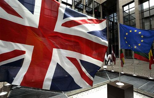 سياسي يميني التصويت لمصلحة خروج بريطانيا من الاتحاد الأوروبي قد يتحول للرفض