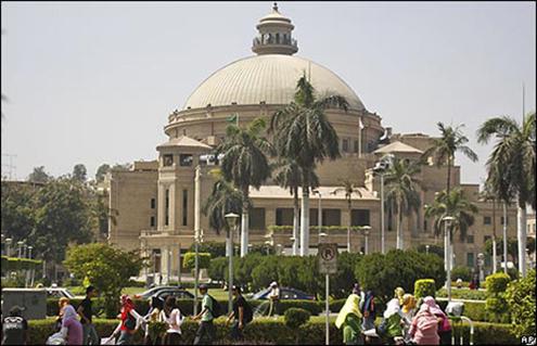 جامعة القاهرة تكرم علماءها وباحثيها الحاصلين على جوائز الدولة والجامعة في عيد العلم 