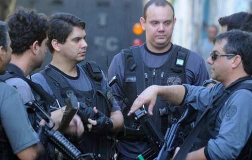 قوات الأمن البرازيلية تجري تدريبات لمكافحة الإرهاب