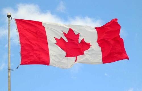 كندا تمنح المواطنة للأجانب تعويضا عن التراجع في عدد المهاجرين