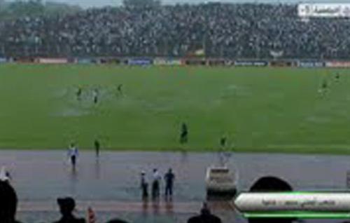 إلغاء مباراة الأهلي والقطن الكاميروني بسبب الأمطار.. وإعادتها عصر غدٍ -  بوابة الأهرام
