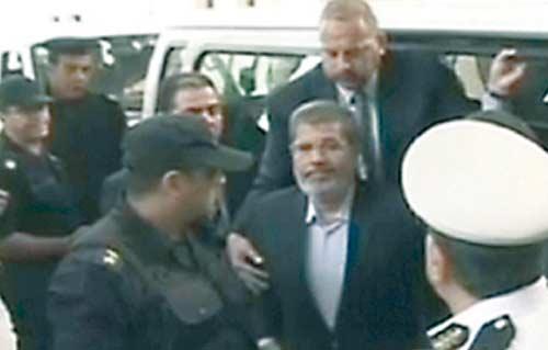 رئيس السجون السابق مرسى طالبنى أثناء حكمه بتطبيق اللوائح على رموز نظام مبارك والآن يطالب باستثناءات لنفسه