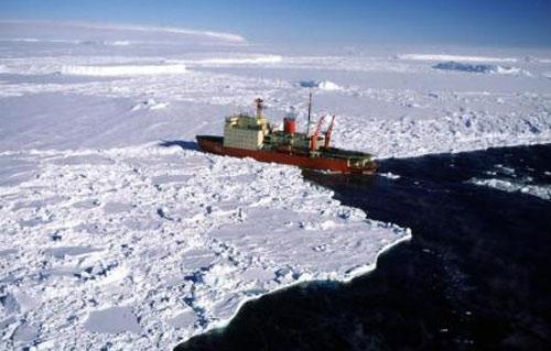 سفينة أبحاث ألمانية تعود بعد مهمة رائدة في القطب الشمالي