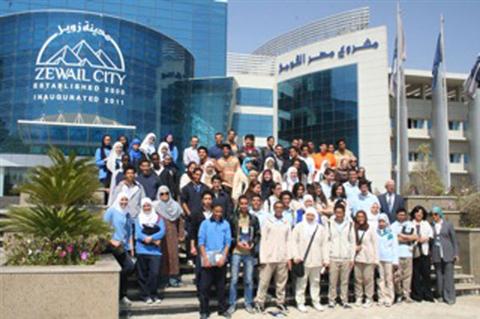 بالصور.. جامعة زويل تستقبل عددًا من طلاب الثانوية العامة - بوابة الأهرام