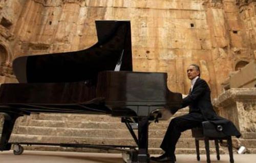 عازف البيانو اللبناني الشهير عبد الرحمن الباشا ضيف السيمفونيتا المصرية  بالأوبرا - بوابة الأهرام