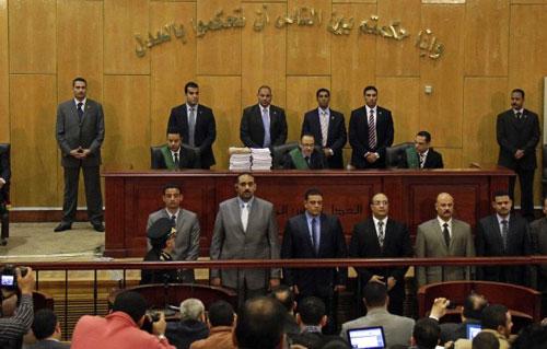 تأجيل أولى جلسات إعادة محاكمة المتهمين في  مذبحة بورسعيد  لـ سبتمبر 