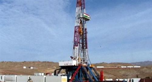 خمس اتفاقيات للبحث عن البترول بالصحراء الغربية وخليج السويس