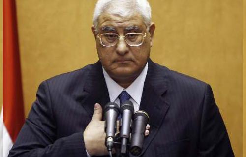 رئيس مصر المؤقت صوفي أبو طالب نال اللقب الأول بعد اغتيال السادات وعزل مرسي منحه لرئيس الدستورية 