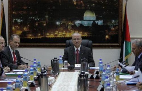 الحكومة الفلسطينية تجتمع في غزة في إطار المصالحة مع حماس