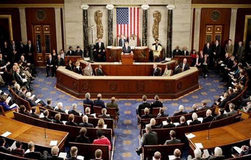 الكونجرس الأمريكي يوافق على تعيين بومبيو وزيرا للخارجية