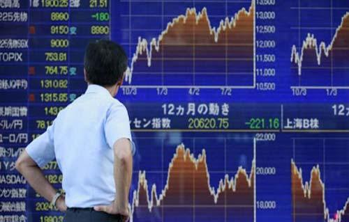 الأسهم اليابانية تغلق على تراجع مقتفية أثر الأسهم الأمريكية
