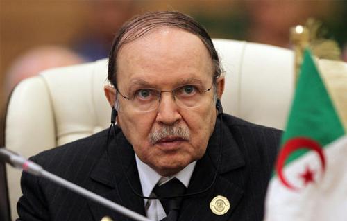 الرئيس الجزائري بوتفليقة يُقَرُّ حزمة إصلاحات دستورية