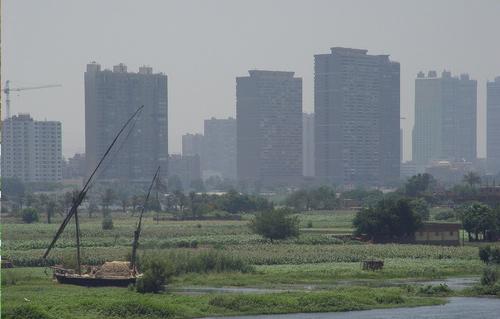 ننشر فضائح طرح النهر المحاسبات محافظة القاهرة قامت بتأجير  آلاف متر على النيل مقابل جنيه واحد فقط