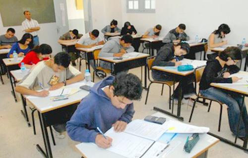 عمليات الثانوية العامة ضبط الطالب مصوّر العربي وإلغاء امتحانه لمدة عامين وإحالته للنيابة