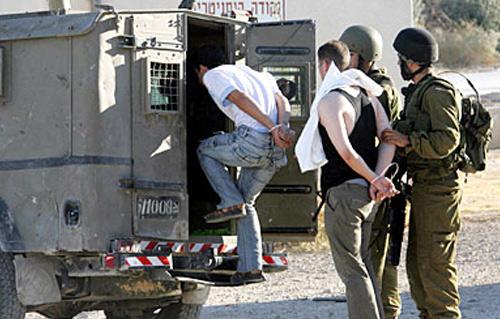 قوات الاحتلال الإسرائيلي تعتقل  فلسطينيا من الضفة الغربية