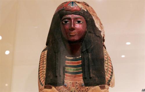 محكمة أمريكية توقف محاولات استعادة قناع فرعوني لمصر عمره  سنه