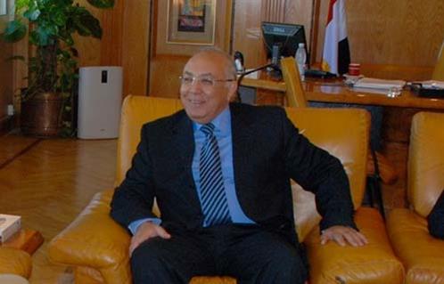 رئيس الجامعة المصرية  اليابانية مهتمون بإنجاز المشروعات البحثية لخدمة الاقتصاد القومى