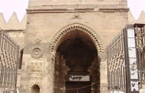 الآثار تبدأ الترميم والتجميع العاجل لمنبر جامع الظاهر بيبرس بالعباسية -  بوابة الأهرام