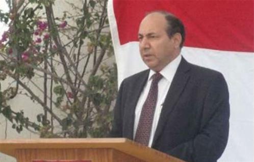 سفير مصر لدى اليمن يعلن نجاح جهود الإفراج عن الموظفين المحتجزين فى صنعاء
